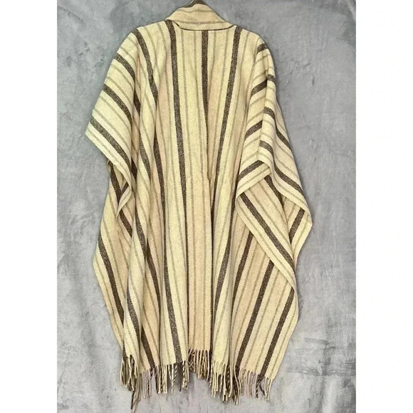 Wool Sherpa 1970's Poncho with Scarf Unisex OS Ivory Gray Stripes and Fringe - Picture 12 of 15